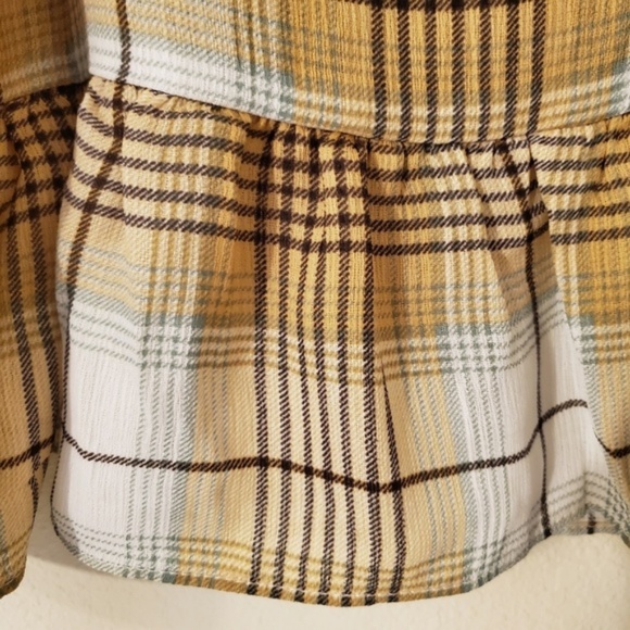 Charming Charlie Plaid Button & Peplum Cami - Picture 3 of 6